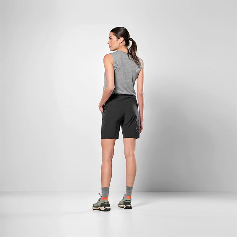 Шорты женские Salewa PUEZ 4 W SHORTS Black Out